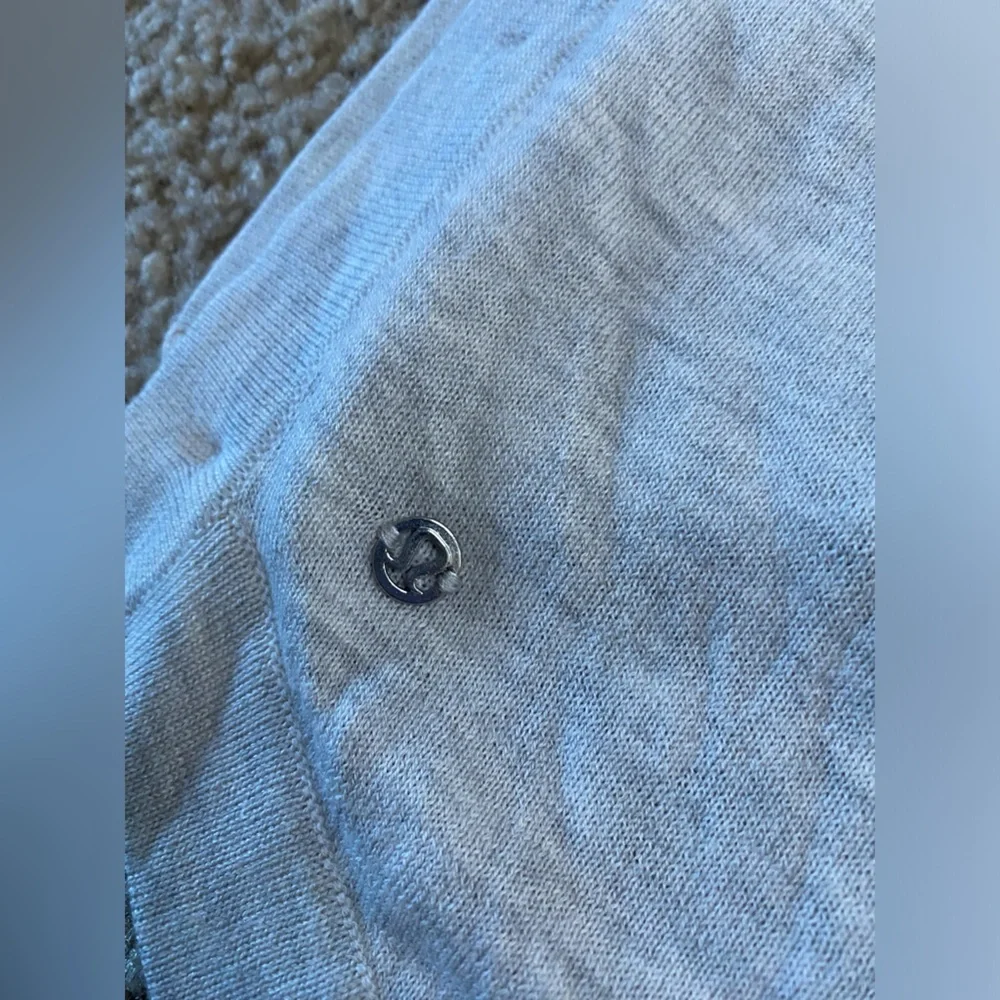 Lululemon Long Weekend Wrap Heathered Grey Tan & Cardigan